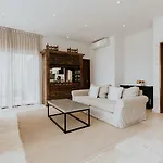 The Strabon Tulum