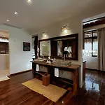 Casa Teka - Boutique & Cenote Hotel Tulum
