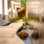 Studio Apt Great Location Amazing Rooftop Pool