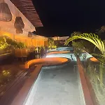 Private Jacuzzi Jungle View In La Veleta Apartamento *