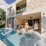 Selva - 4br Jungle Retreat With Pool & Rooftop *
