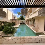 Casa Makraem