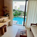 Apartahotel Casa Makraem 4*