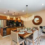 Apartamento •| Boutique Swim Up En P/4 • Naaj Tun•