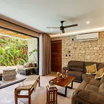 •| Boutique Swim Up En P/4 • Naaj Tun• Apartamento
