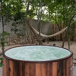 Casa Izar Cozy Villa-Heated Pool-Firepit-Jacuzzi