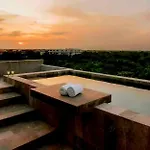 New Luxury 4-bedroom With Private Pool & Access - Barney's Ny Tulum
