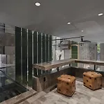 New Luxury 4-bedroom With Private Pool & Access - Barney's Ny