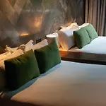 Villa New Luxury 4-bedroom With Private Pool & Access - Barney's Ny *