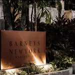 Villa New Luxury 4-bedroom With Private Pool & Access - Barney's Ny