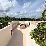 Peregrina 202a 2br Luxury Apartamento *