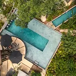 Apartamento Siwa Jungle-luxury 2br Retreat With Private Roofto *