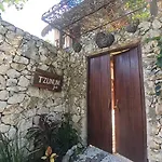 Tzunum Jade Lodge