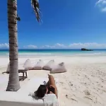 5-bedroom Private House With Pool In Tulum