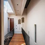 5-bedroom Private House With Pool In Villa