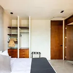 5-bedroom Private House With Pool In *