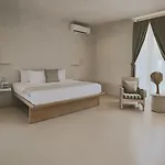 Panamera Hotel 4*