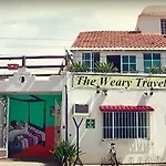 Weary Traveler Hostel *