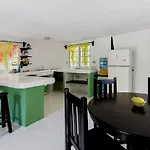 Casa Alex 100M From The Beach