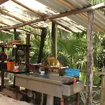 Chavez Eco And Campsite *