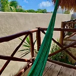 Hotel Lo Nuestro Petit
