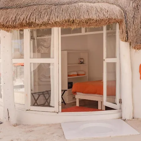 Hotel Shambala Petit