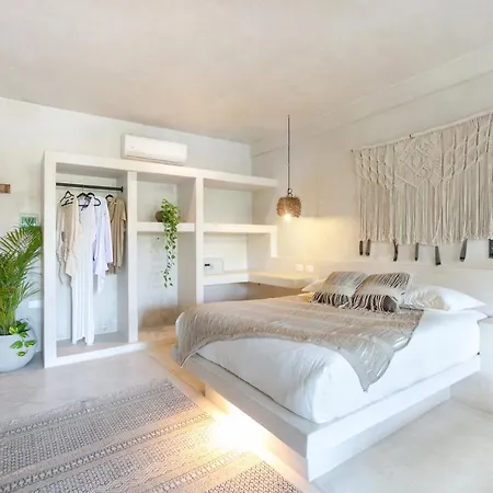 Townhouse By Amansala Hotel 2*
