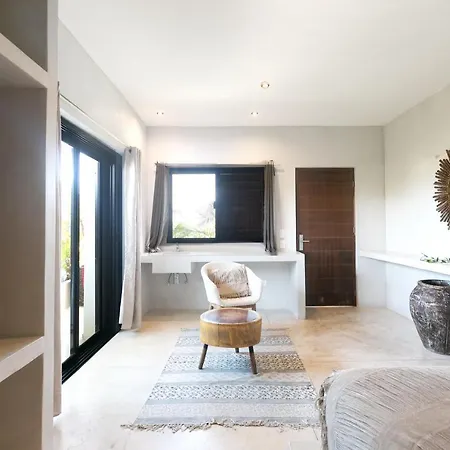 Townhouse By Amansala 2*