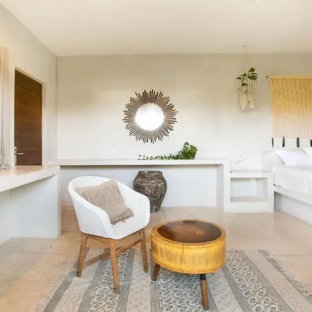 Townhouse By Amansala 2*