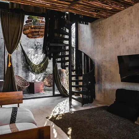 Esmeralda Boutique & Residences Hotel 4*