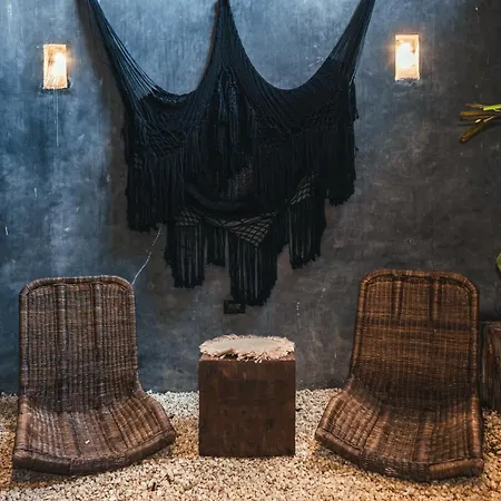 Hotel Esmeralda Boutique & Residences 4*