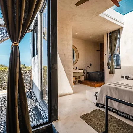 Hotel Esmeralda Boutique & Residences