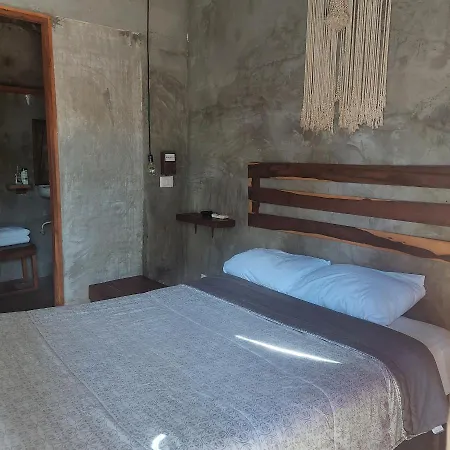 Studio 11 Hotel