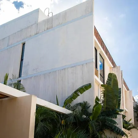 Deluxe * Tulum