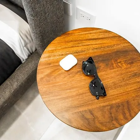 Deluxe Apartment *