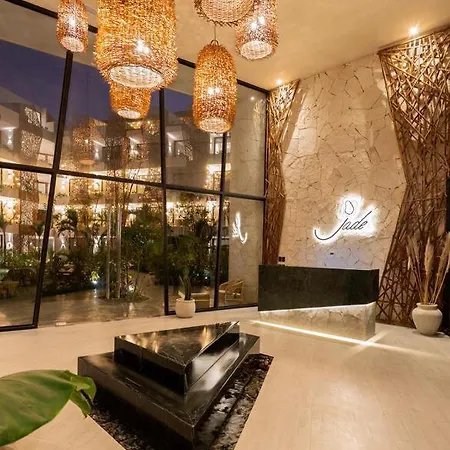 Hotel Jade