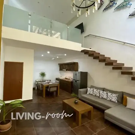 Frida's Loft In Downtown Apartment *