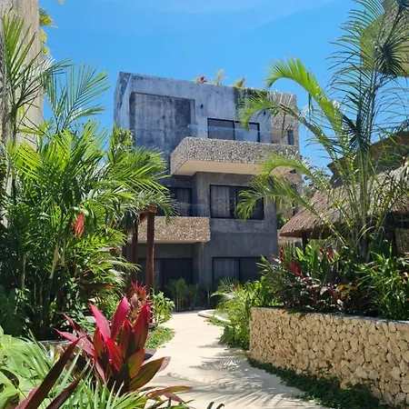 Gorgeus Xentum Complex In Pool Garden By Yeah Apartment Tulum
