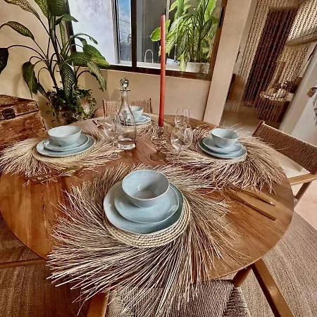 Super Boho Style Private Pool, Terrace & Hammock Hi-speed Wi-fi Apartment *
