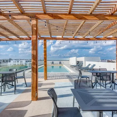 Palalma 18 - Couple's Heaven With Private Balcony, Pool & Rooftop