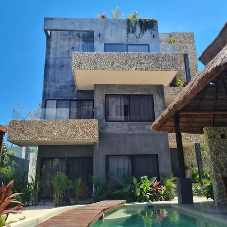 Gorgeus Xentum Complex In Pool Garden By Yeah Apartment