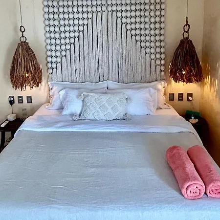 Super Boho Style Private Pool, Terrace & Hammock Hi-speed Wi-fi