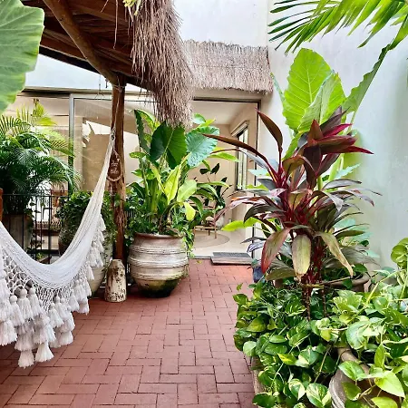 Super Boho Style Private Pool, Terrace & Hammock Hi-speed Wi-fi *