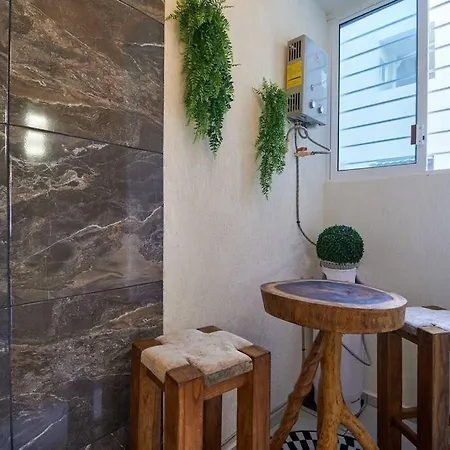 ~ Casa Luma ~ Cozy Jungle Scape Apartment