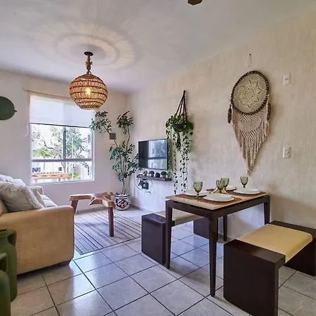 ~ Casa Luma ~ Cozy Jungle Scape