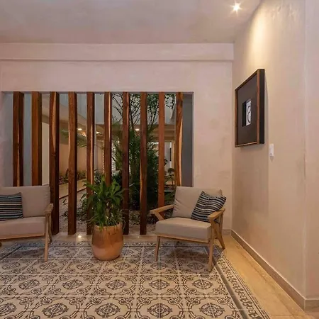 Gorgeous Rooftop Pool - Jungle Views- 2 Free Bikes Apartment *