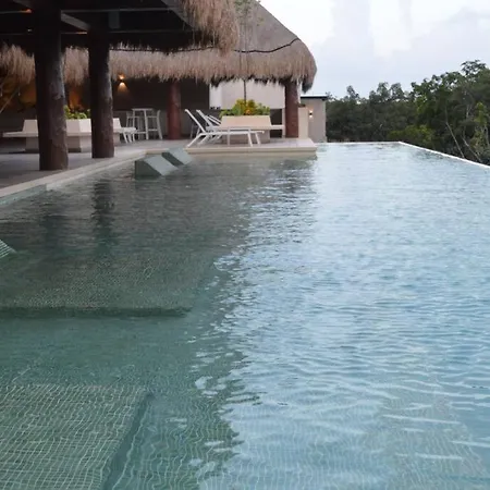 Gorgeous Rooftop Pool - Jungle Views- 2 Free Bikes Apartment *