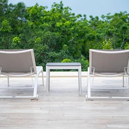 Gorgeous Rooftop Pool - Jungle Views- 2 Free Bikes Apartment