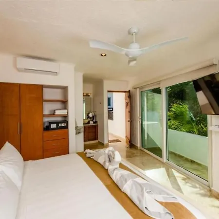 6 Bedroom Tulum, Quintana Roo * Tulum