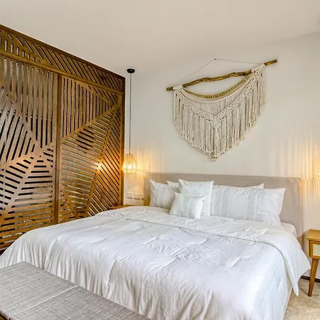 Menesse #003 Tulum